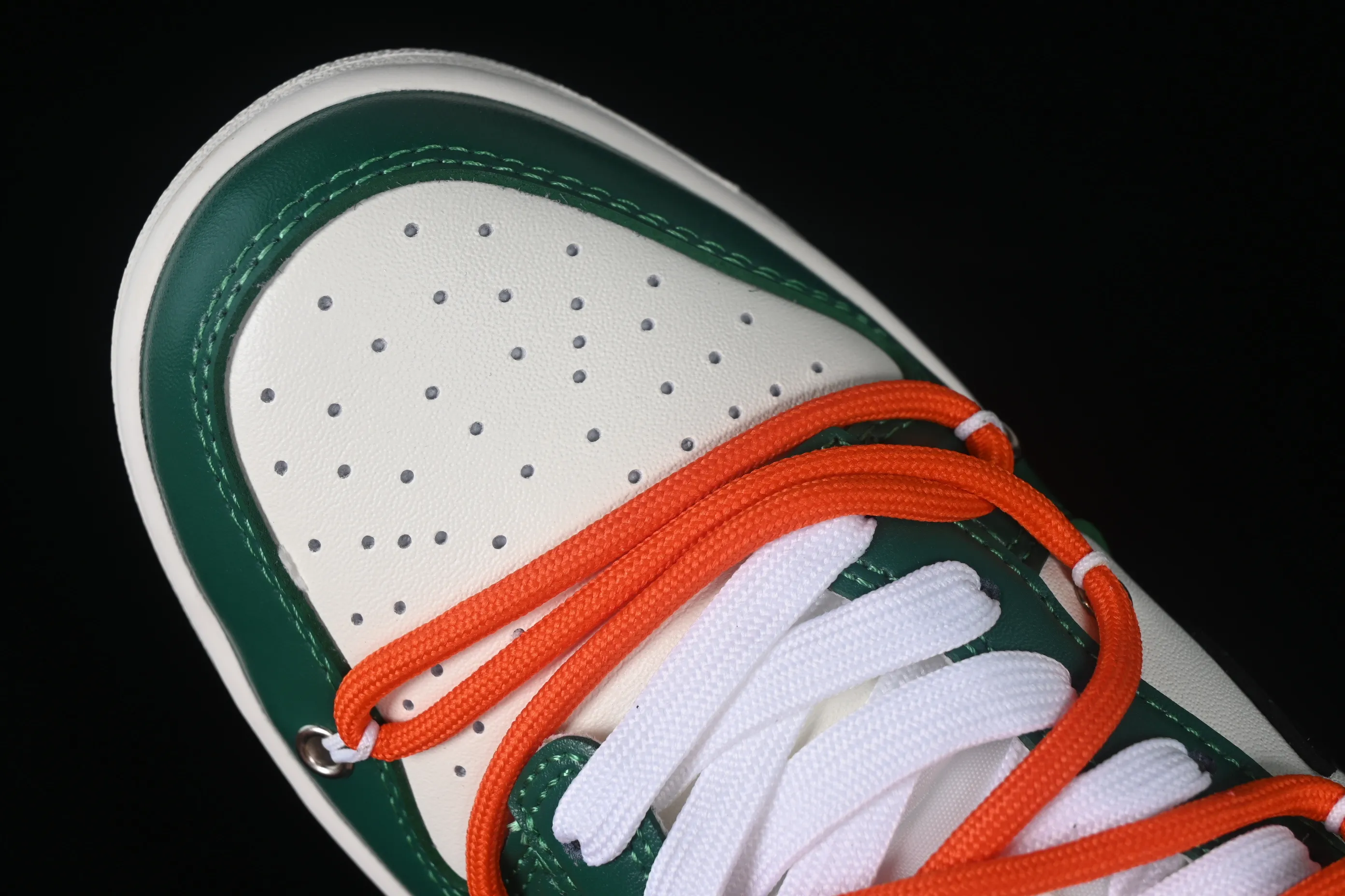All categories Nk SB Dunk series Nk SB Dunk Low low-top sneakers Nk Dunk Low "Year of the Dragon" Year of the Dragon limited theme SB low-top casual sneakers DJ6188-100